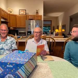 Meet your Posher, Faye